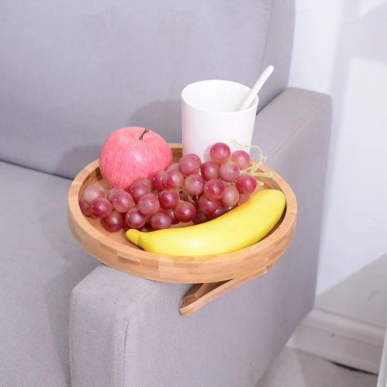 Plateau bambou pliable pour accoudoir de canapé — snacks, boissons & télécommande