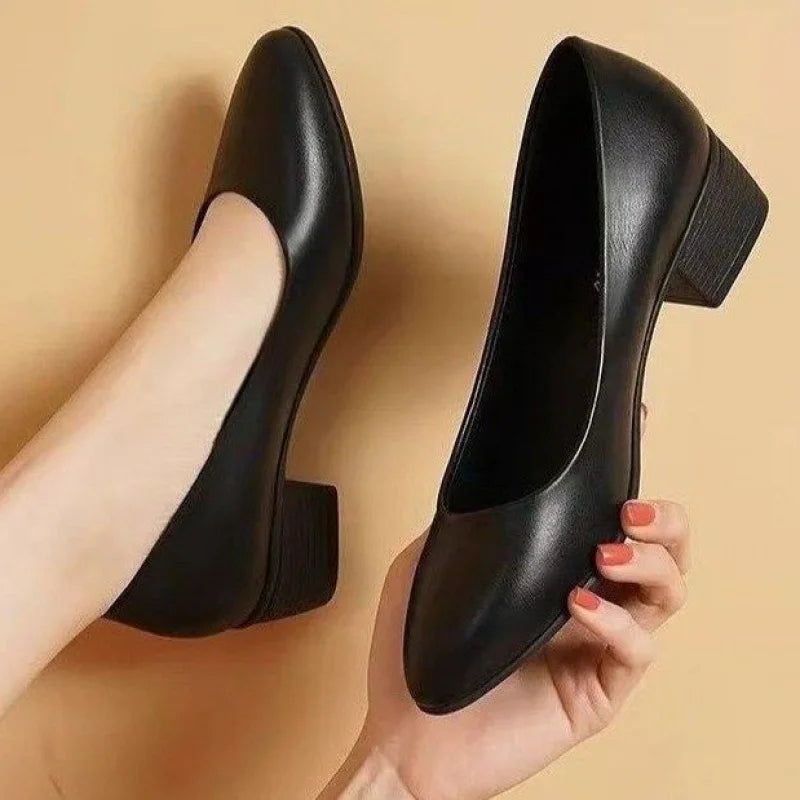 Escarpins en Cuir Véritable pour Femme – Talon Bas, Élégants et Confortables