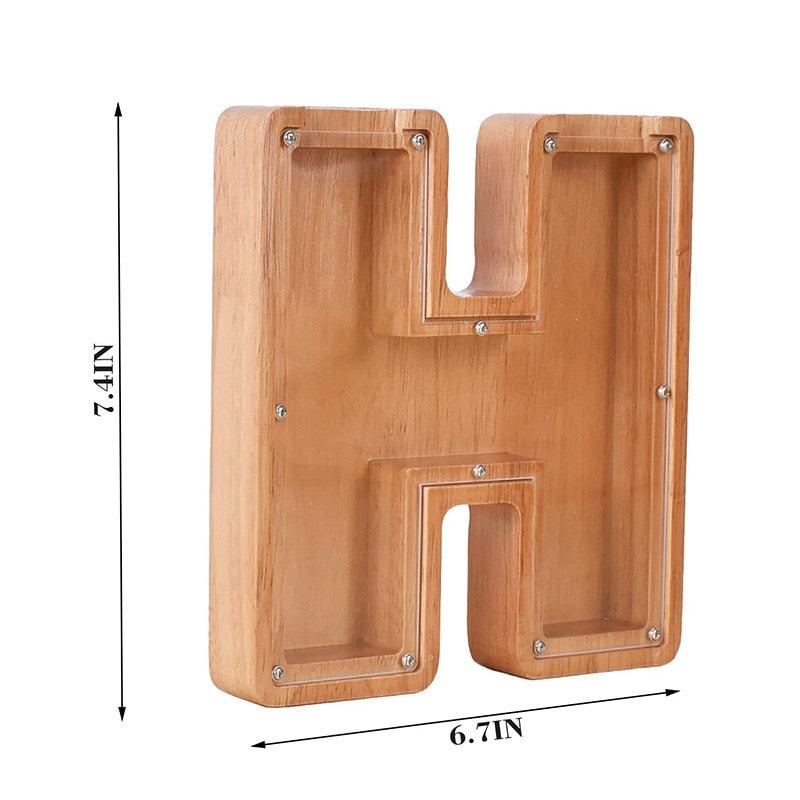 Tirelire en forme de lettre et en bois - Stockmania