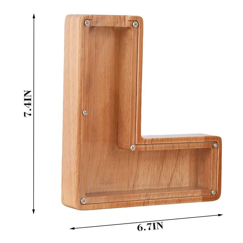 Tirelire en forme de lettre et en bois - Stockmania