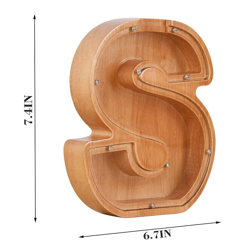 Tirelire en forme de lettre et en bois - Stockmania