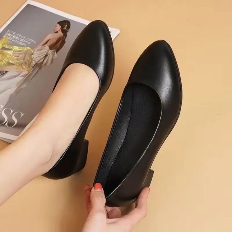 Escarpins en Cuir Véritable pour Femme – Talon Bas, Élégants et Confortables