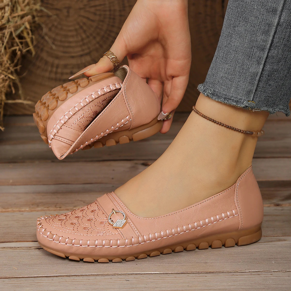 Mocassins Femme Confort ORTHO+ à Semelle Antidérapante - Finition Surpiqûre & Boucle à Strass