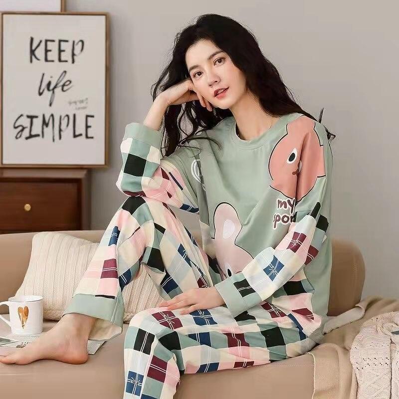 Pyjama à motifs amusants pour femme - Stockmania